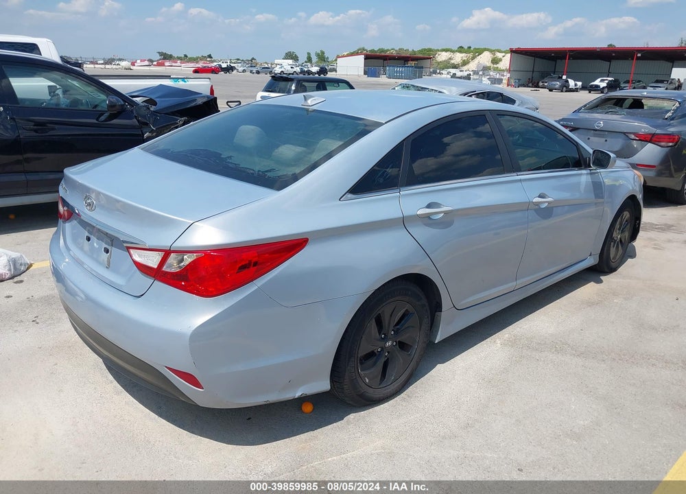 2014 HYUNDAI SONATA GLS VIN: 5NPEB4AC3EH814038
