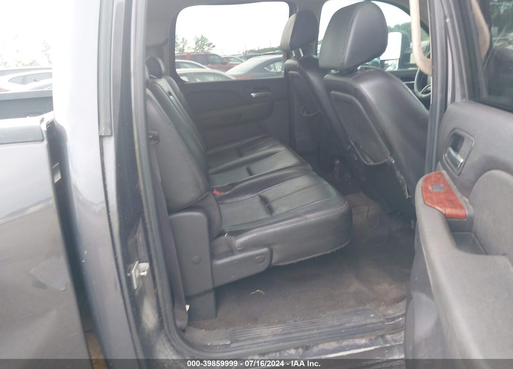 2011 CHEVROLET SILVERADO 3500HD LTZ VIN: 1GC4K1C89BF206579