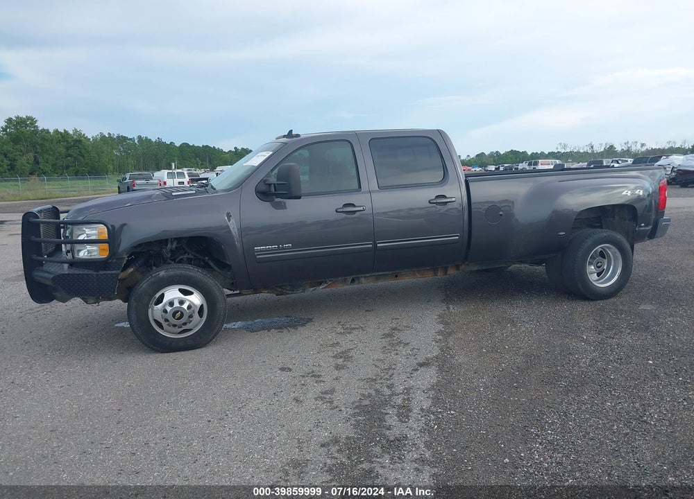 2011 CHEVROLET SILVERADO 3500HD LTZ VIN: 1GC4K1C89BF206579