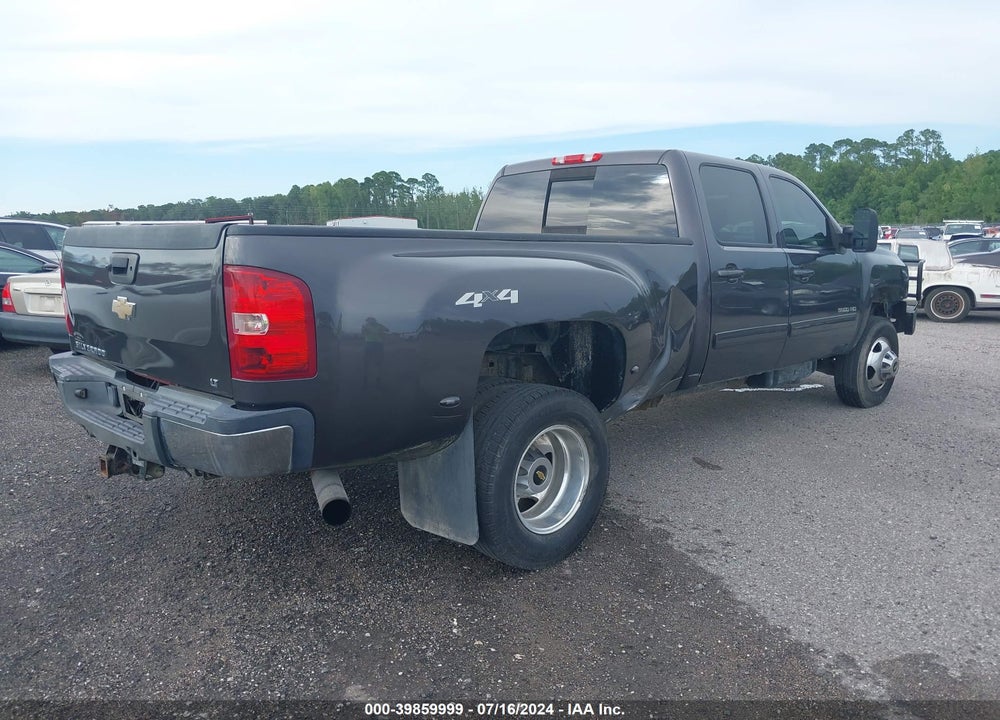 2011 CHEVROLET SILVERADO 3500HD LTZ VIN: 1GC4K1C89BF206579