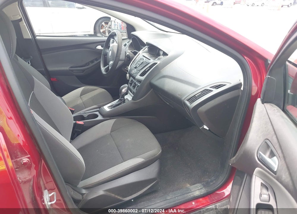 2014 FORD FOCUS SE VIN: 1FADP3F27EL106772