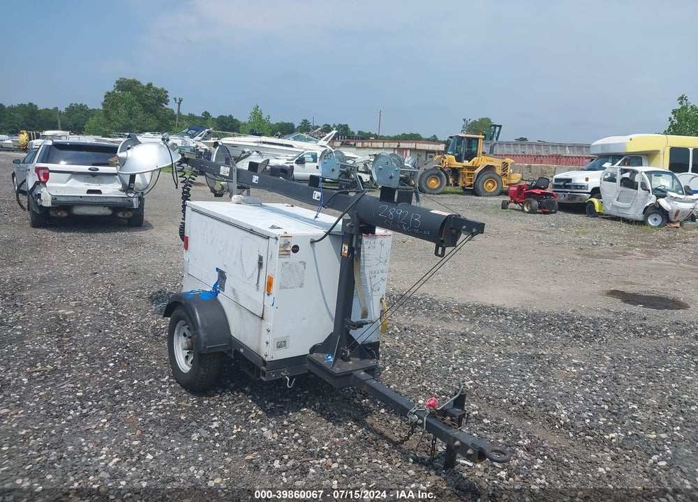 2013 MAGNUM MLT3060M VIN: 5AJLS1411DB308899