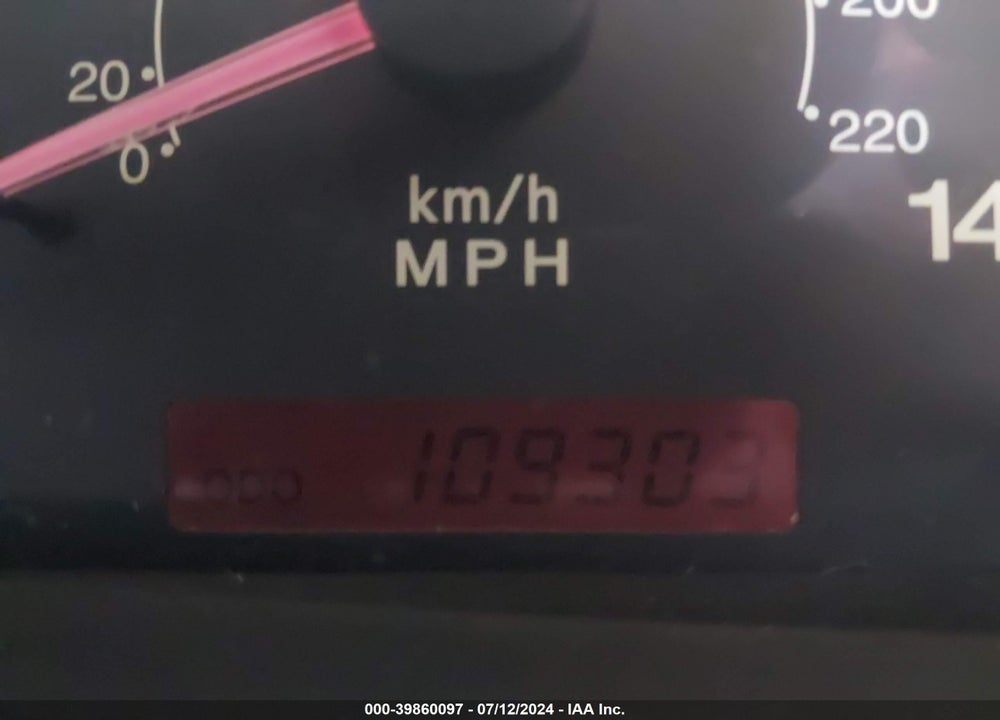 2001 HYUNDAI ELANTRA GLS VIN: KMHDN45D41U035085