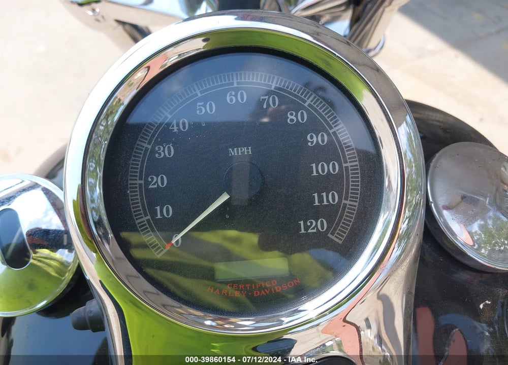 2004 HARLEY-DAVIDSON FXSTDI VIN: 1HD1JBB394Y050129