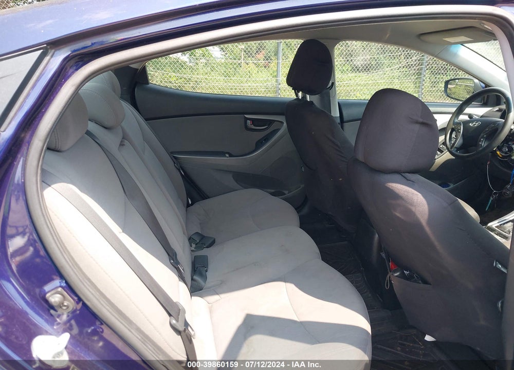 2014 HYUNDAI ELANTRA SE VIN: 5NPDH4AE4EH528579