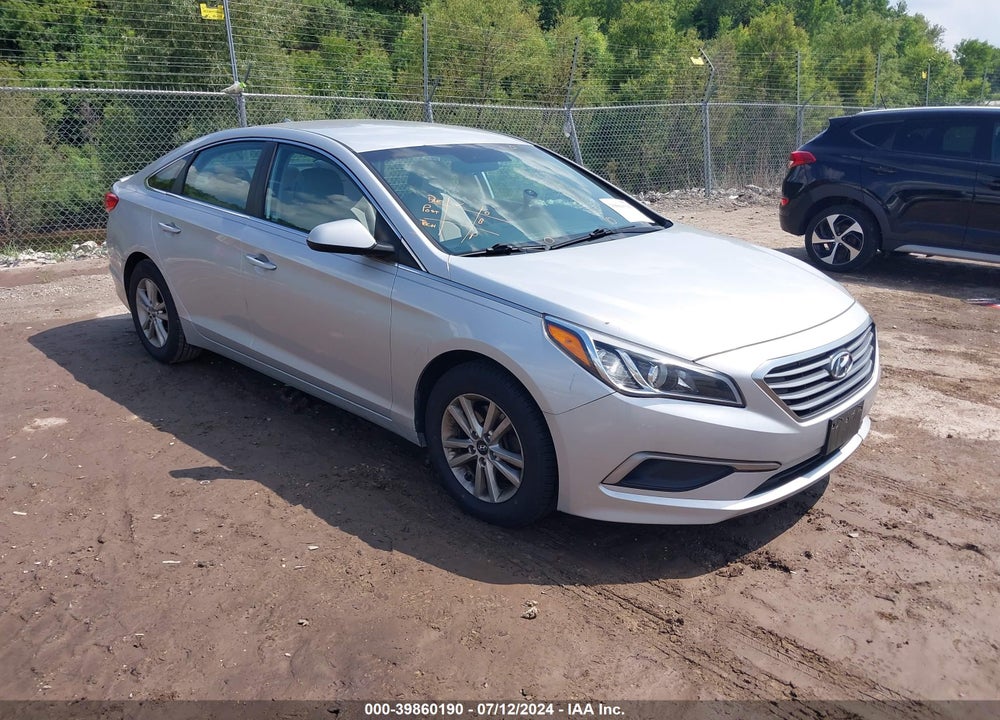 2017 HYUNDAI SONATA VIN: 5NPE24AF0HH538352