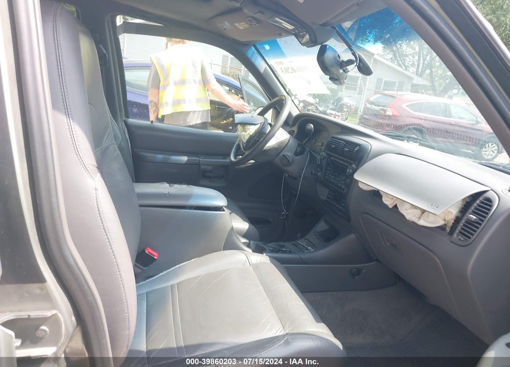 2001 FORD EXPLORER EDDIE BAUER VIN: 1FMZU74E71ZA63406