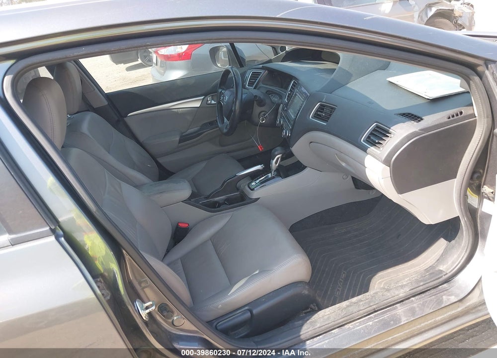 2013 HONDA CIVIC HYBRID VIN: 19XFB4F39DE000623