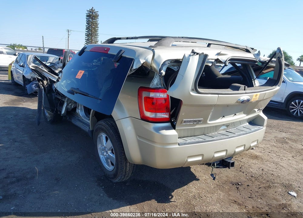 2011 FORD ESCAPE XLT VIN: 1FMCU0DG6BKC52122