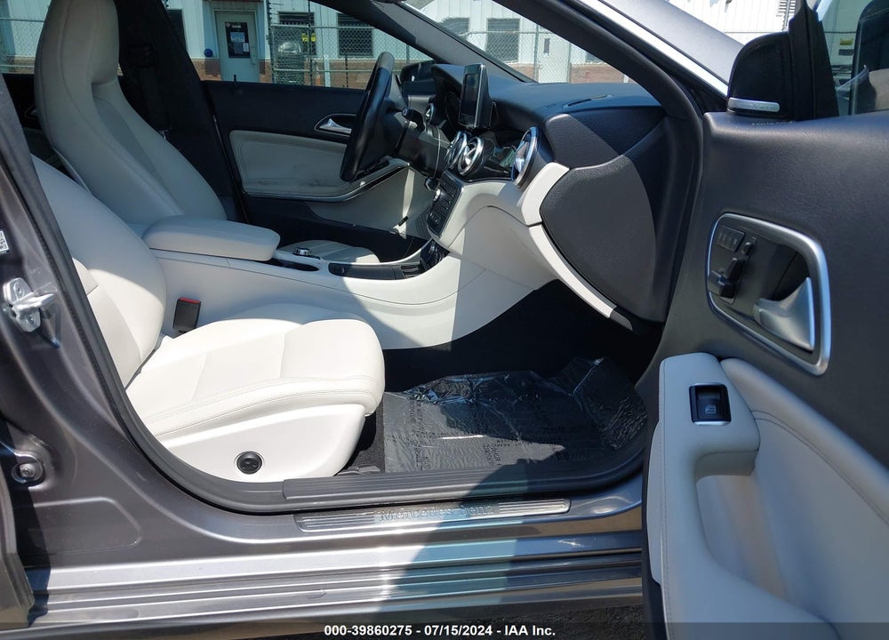 2015 MERCEDES-BENZ CLA 250 4MATIC VIN: WDDSJ4GB8FN187428