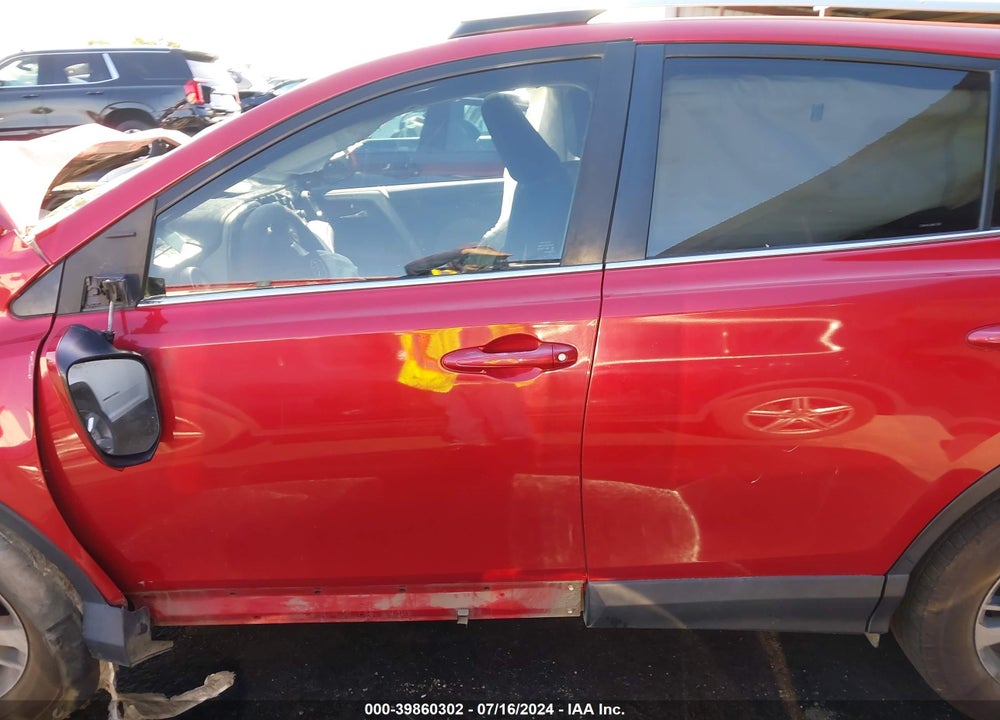 2016 TOYOTA RAV4 XLE VIN: 2T3WFREV0GW257697