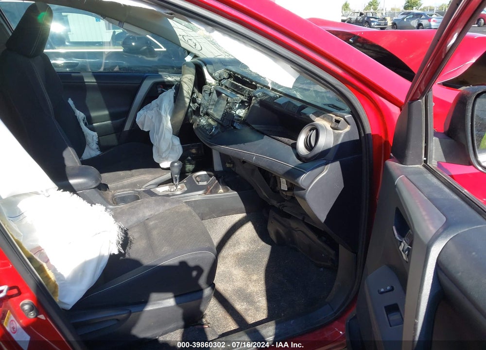 2016 TOYOTA RAV4 XLE VIN: 2T3WFREV0GW257697
