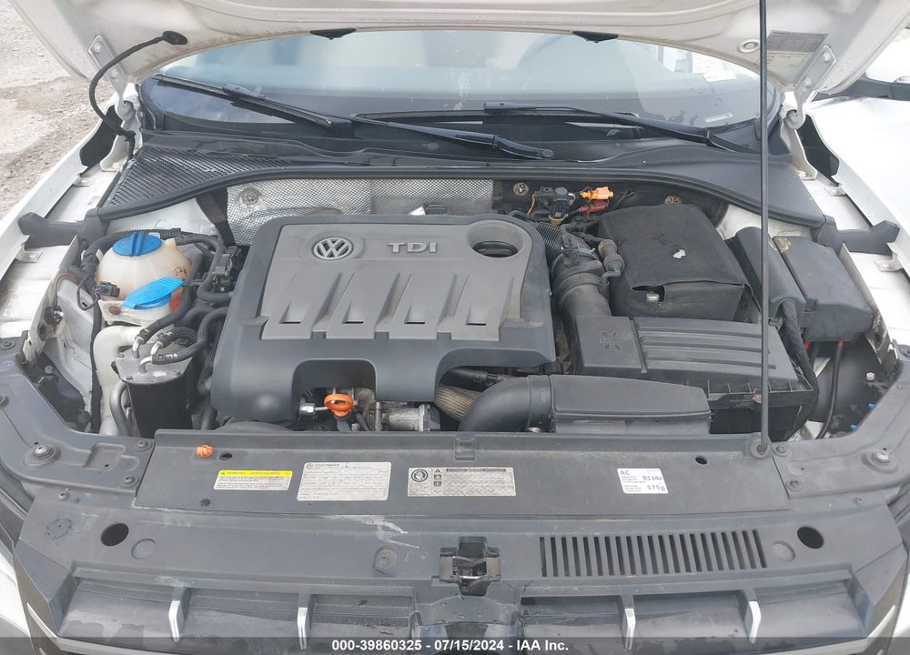 2013 VOLKSWAGEN PASSAT 2.0L TDI SE VIN: 1VWBN7A37DC030383