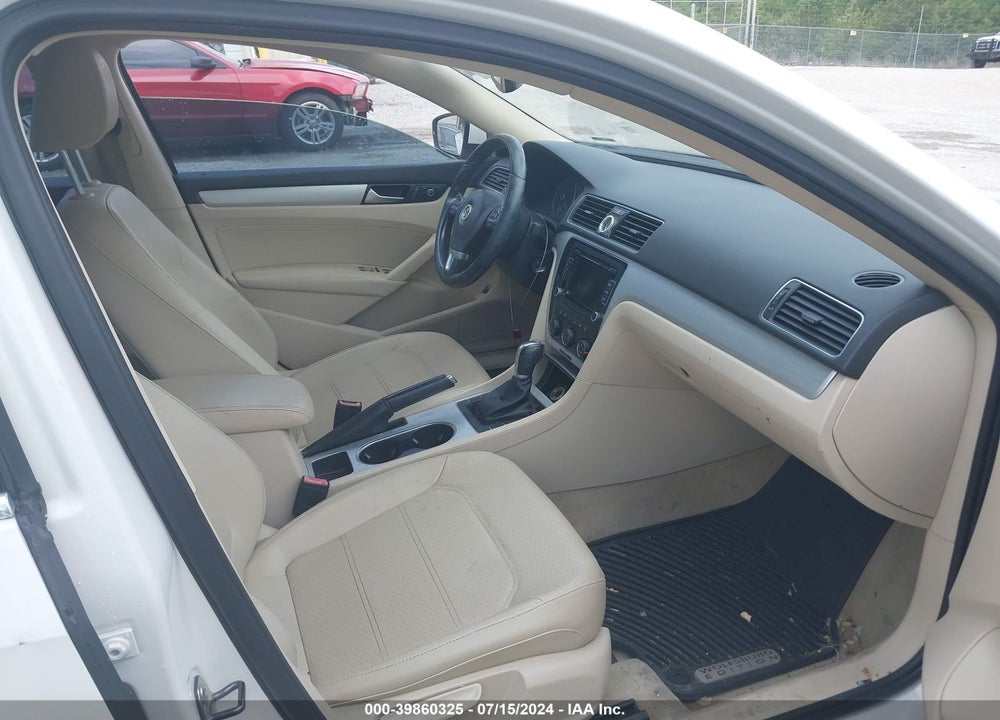 2013 VOLKSWAGEN PASSAT 2.0L TDI SE VIN: 1VWBN7A37DC030383
