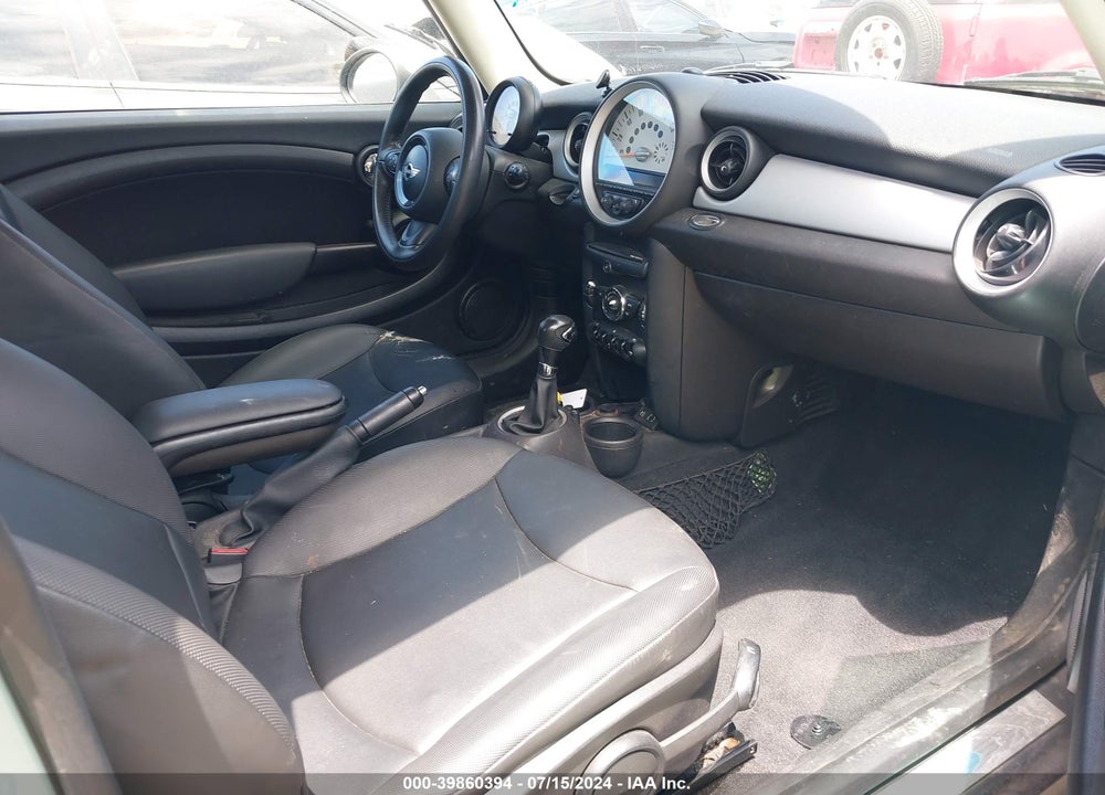 2013 MINI HARDTOP COOPER VIN: WMWSU3C54DT682792