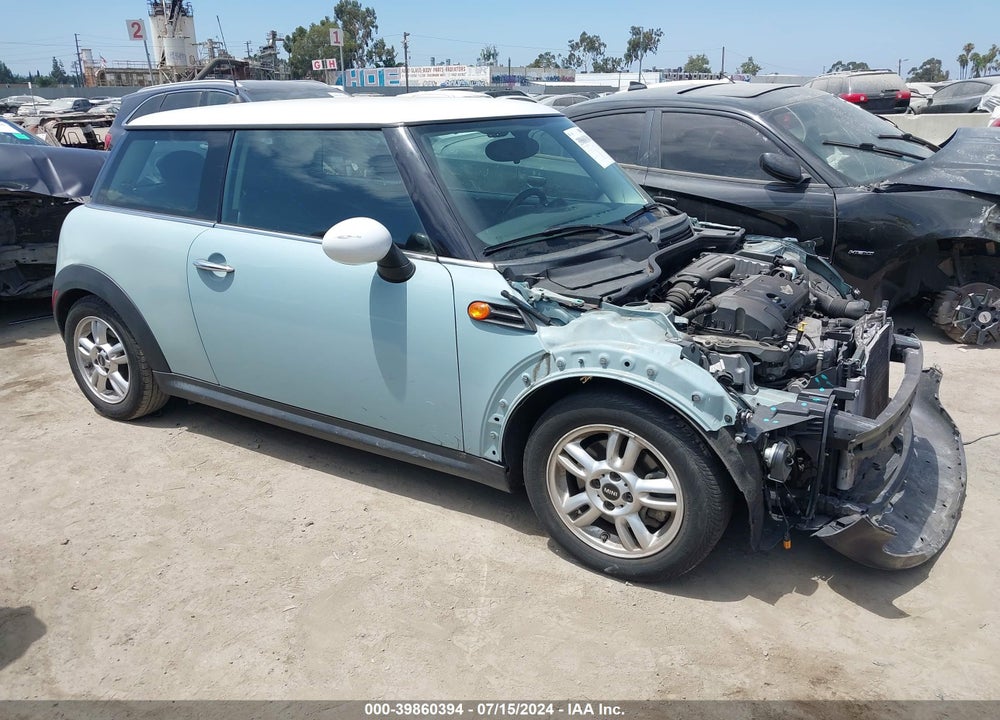 2013 MINI HARDTOP COOPER VIN: WMWSU3C54DT682792