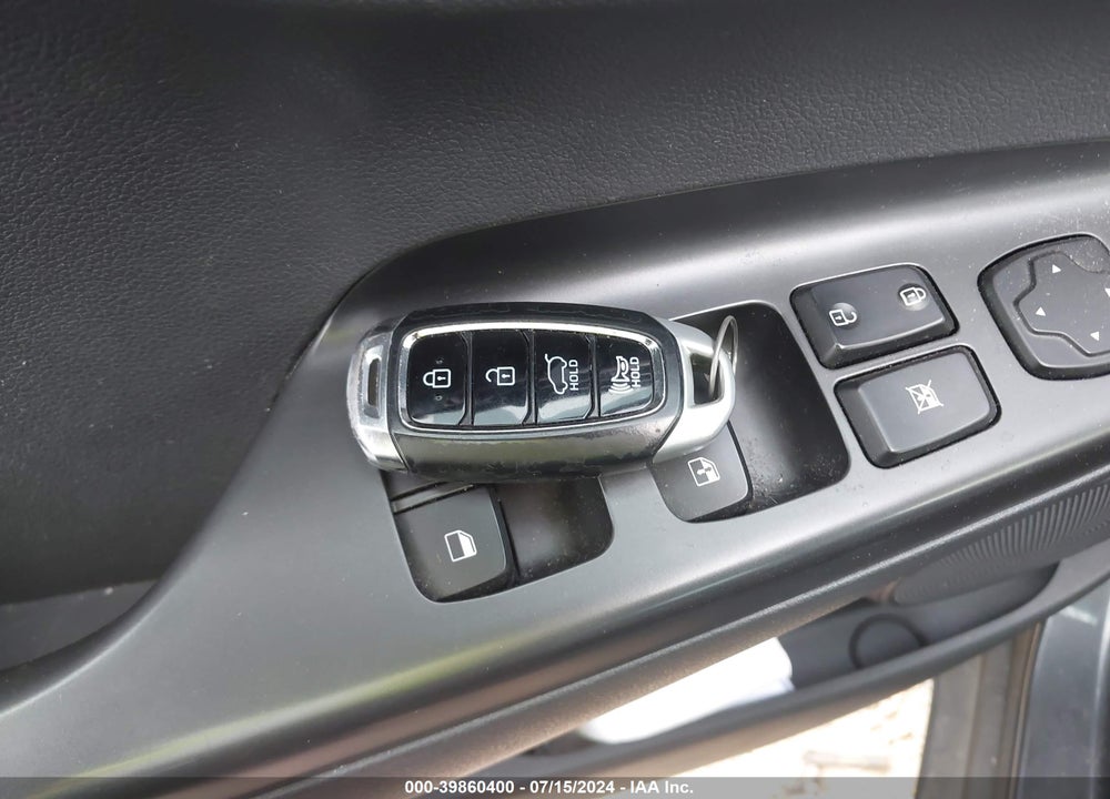 2021 HYUNDAI KONA SEL VIN: KM8K2CAA4MU747705