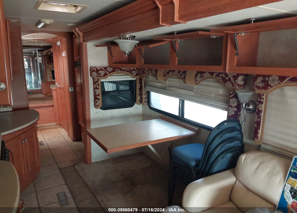 2006 FREIGHTLINER CHASSIS X LINE MOTOR HOME VIN: 4UZAB2DC96CW58370