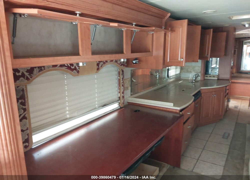 2006 FREIGHTLINER CHASSIS X LINE MOTOR HOME VIN: 4UZAB2DC96CW58370