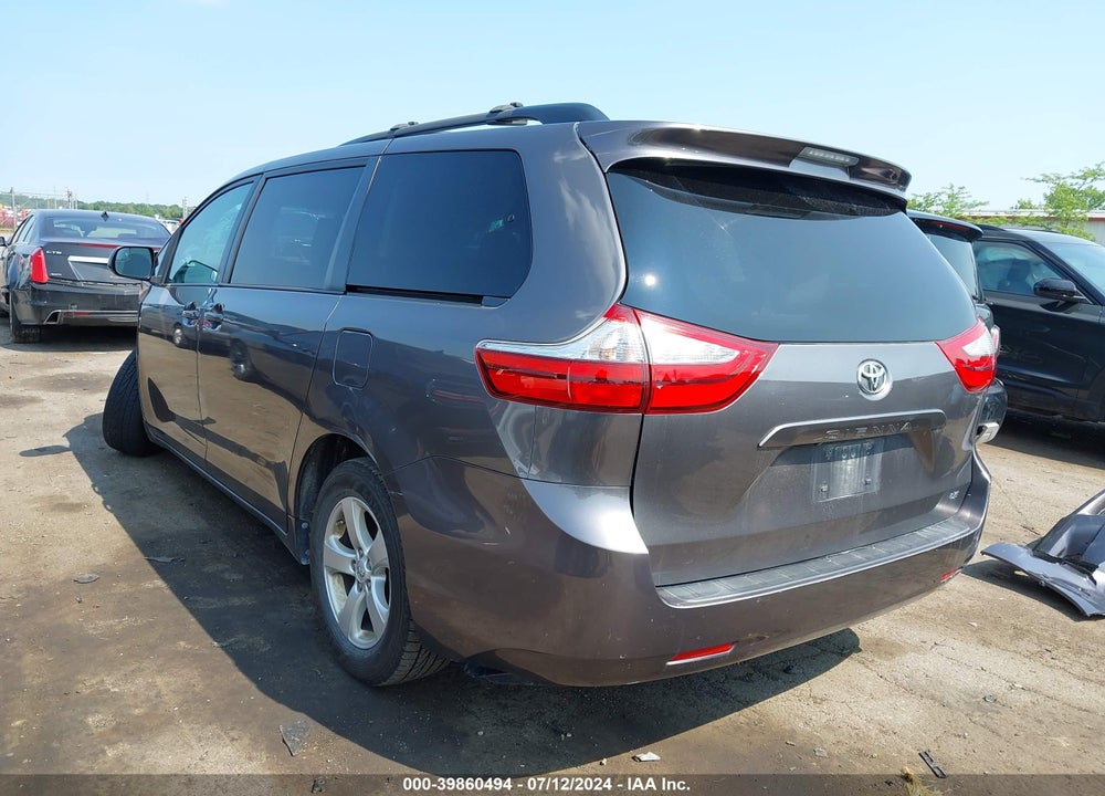 2015 TOYOTA SIENNA LE 8 PASSENGER VIN: 5TDKK3DC3FS565938