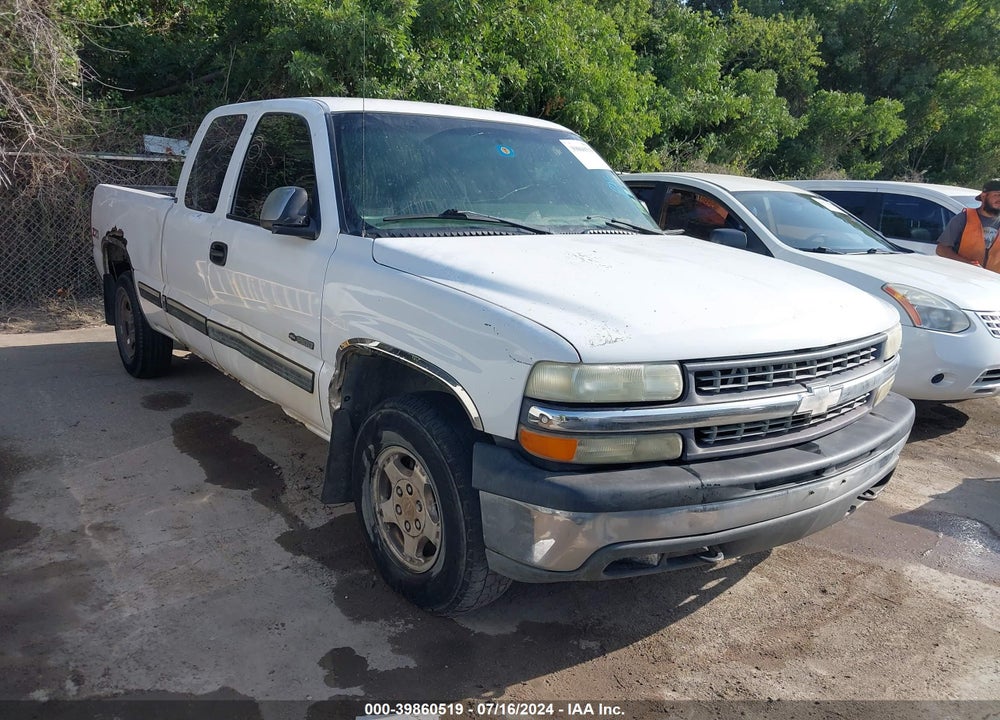 2002 CHEVROLET SILVERADO 1500 LS VIN: 2GCEK19T521360231