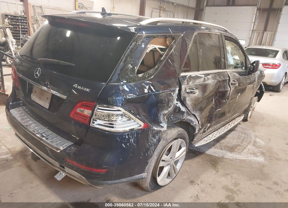 2015 MERCEDES-BENZ ML 350 4MATIC VIN: 4JGDA5HB0FA506136