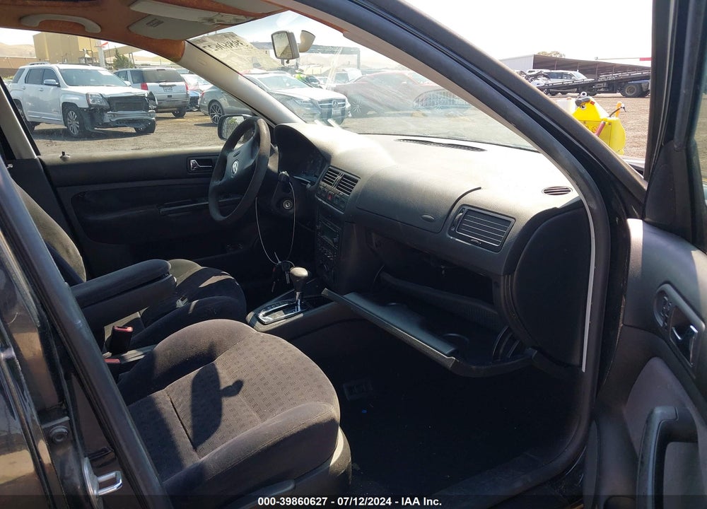 2002 VOLKSWAGEN JETTA GLS VIN: 3VWSB69M02M156399