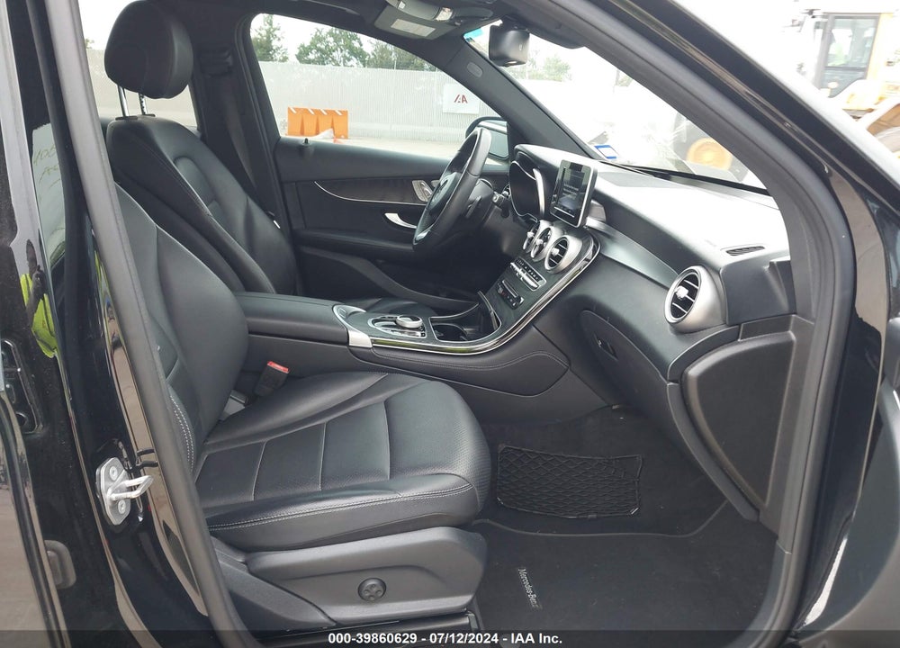 2018 MERCEDES-BENZ GLC 300 VIN: WDC0G4JB4JV049820
