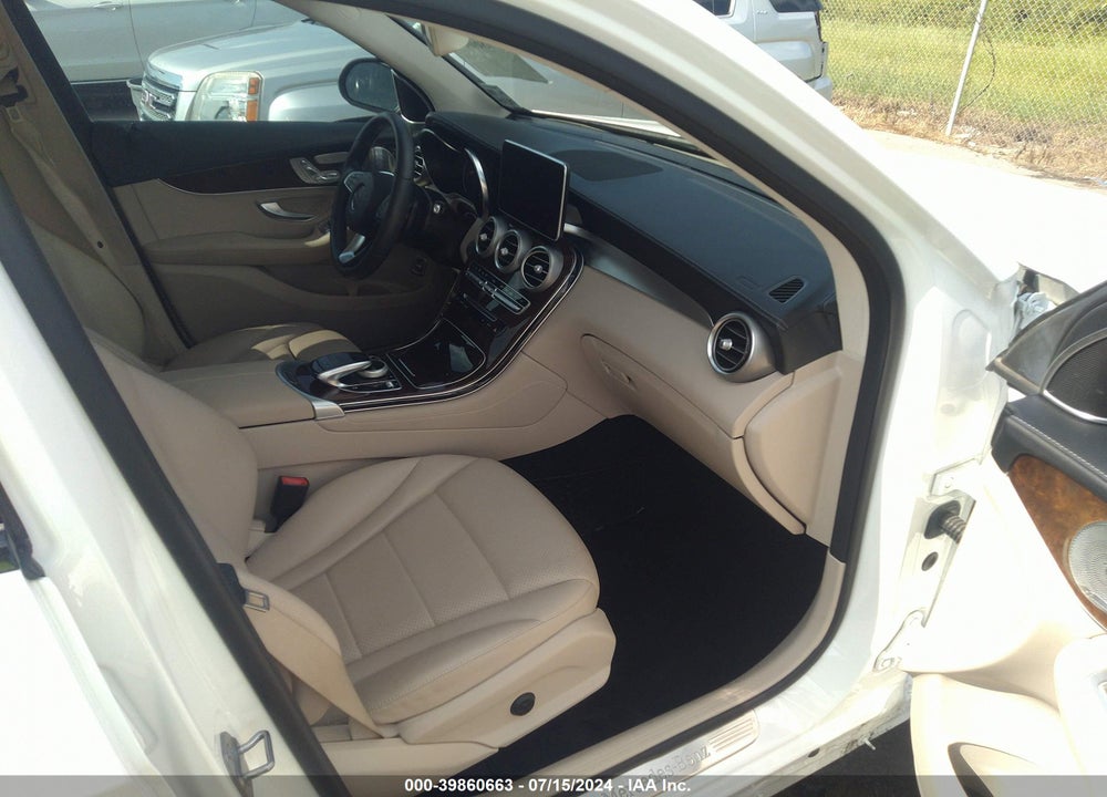 2017 MERCEDES-BENZ GLC 300 VIN: WDC0G4JB7HF253919