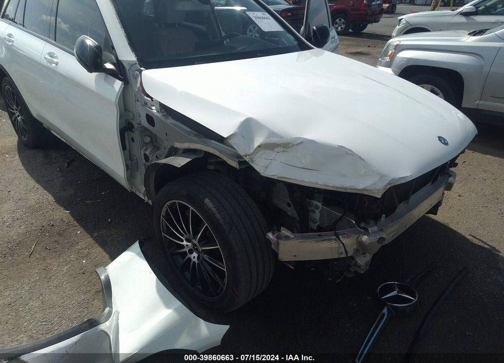 2017 MERCEDES-BENZ GLC 300 VIN: WDC0G4JB7HF253919