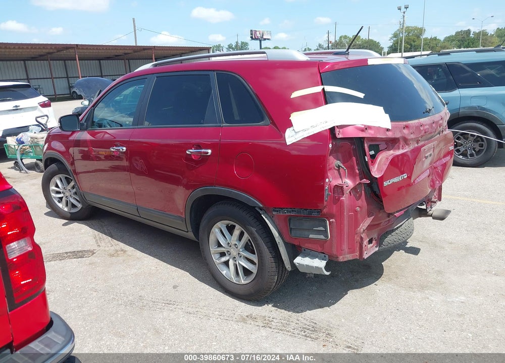 2015 KIA SORENTO LX VIN: 5XYKT3A65FG638185