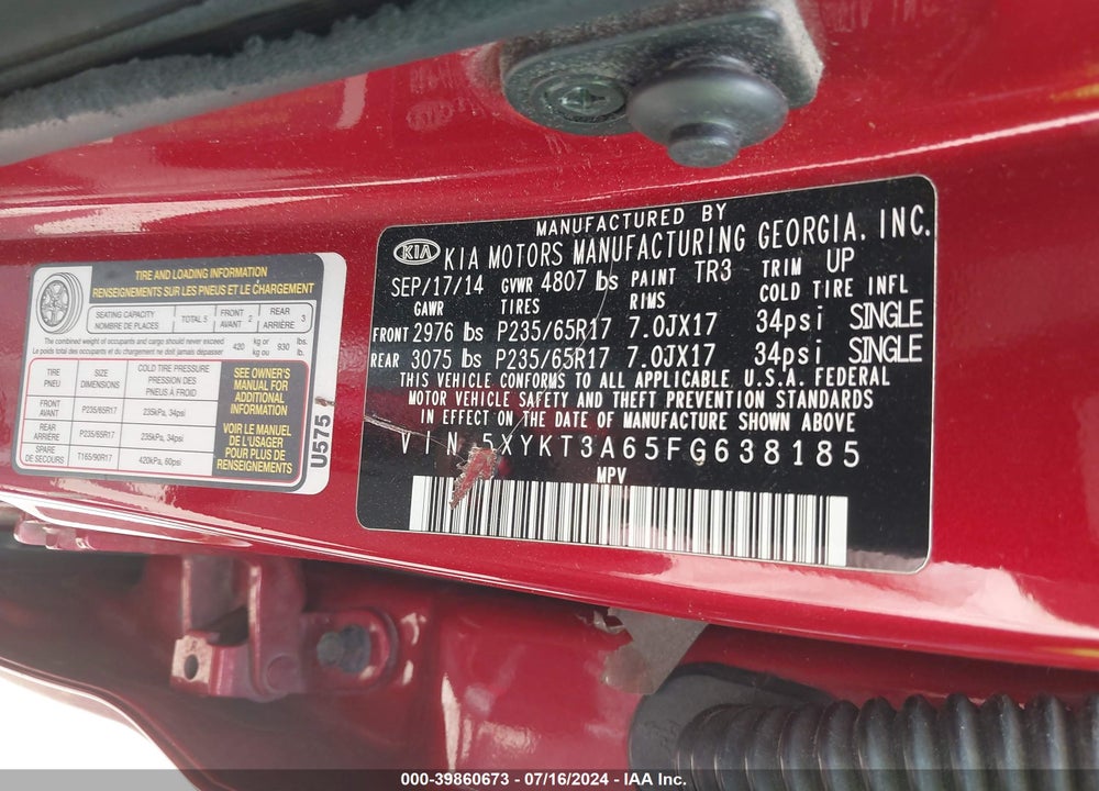 2015 KIA SORENTO LX VIN: 5XYKT3A65FG638185