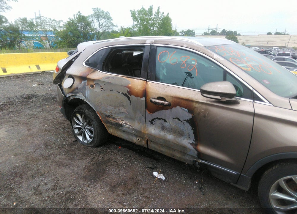 2019 LINCOLN MKC SELECT VIN: 5LMCJ2D91KUL17935