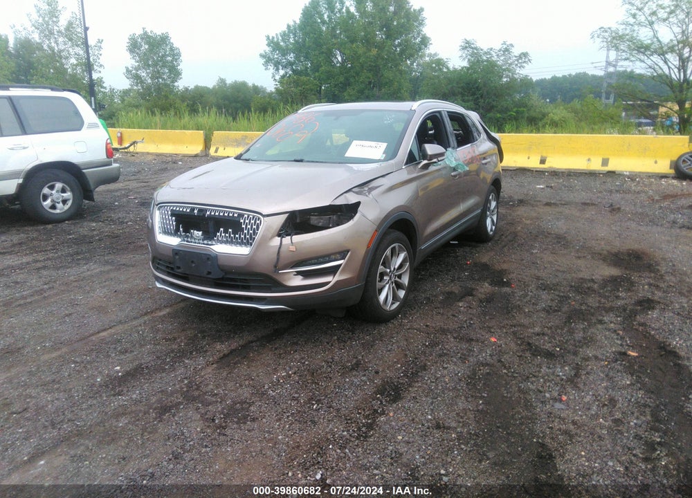 2019 LINCOLN MKC SELECT VIN: 5LMCJ2D91KUL17935