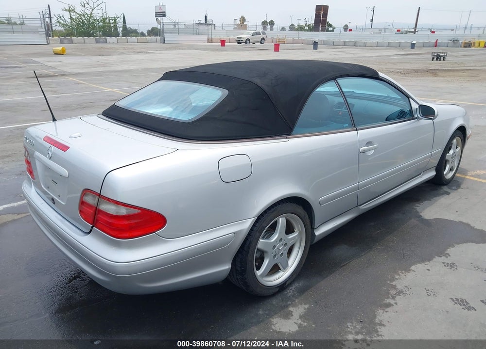 2002 MERCEDES-BENZ CLK 430 VIN: WDBLK70G62T113092