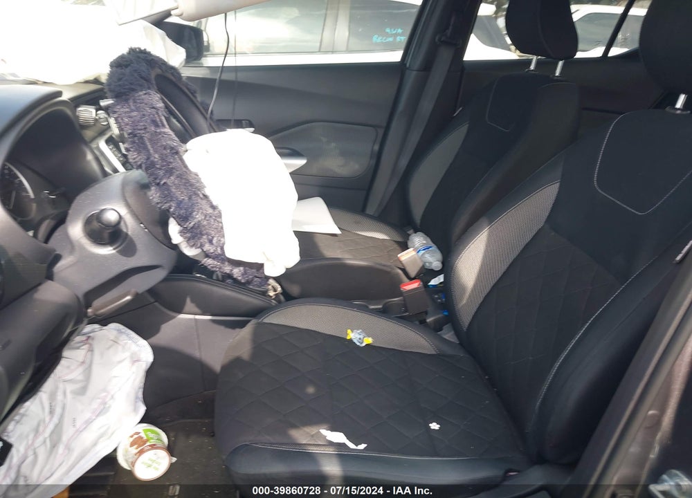 2019 NISSAN KICKS SV VIN: 3N1CP5CU2KL549969