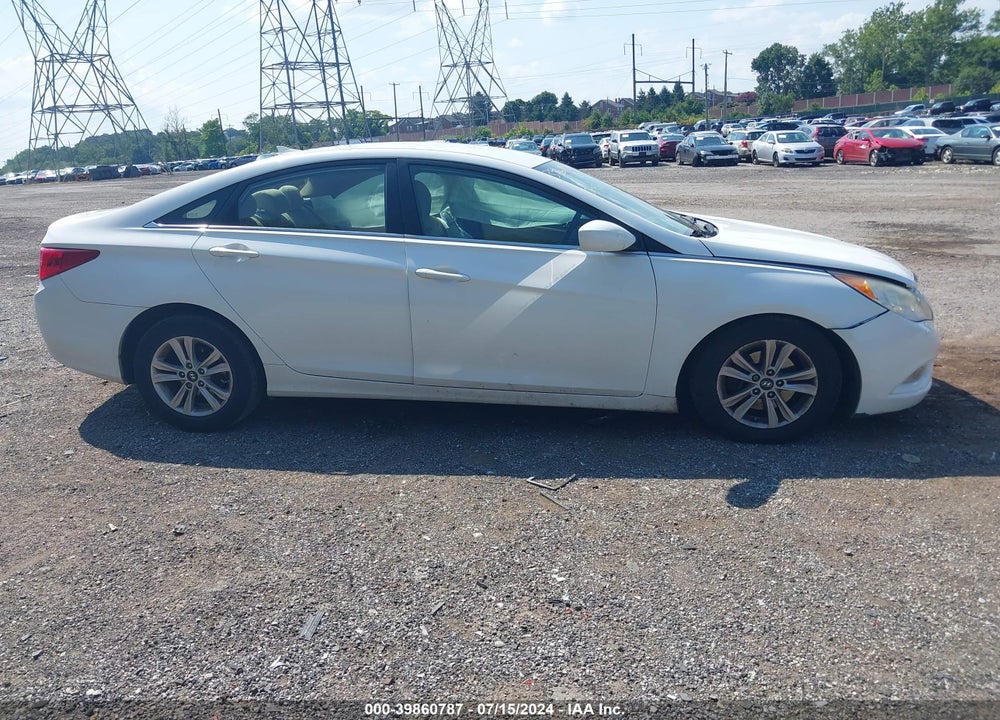 2013 HYUNDAI SONATA GLS VIN: 5NPEB4AC1DH540840