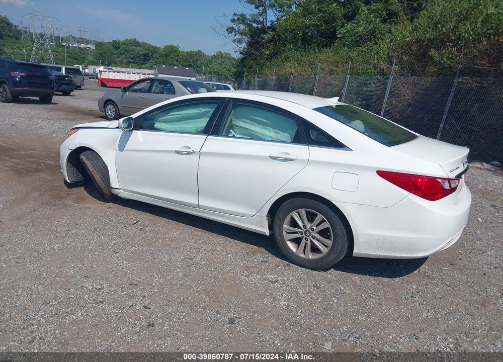 2013 HYUNDAI SONATA GLS VIN: 5NPEB4AC1DH540840