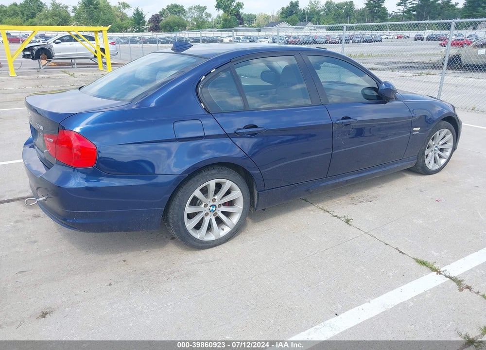 2011 BMW 328I XDRIVE VIN: WBAPK7G59BNN69824