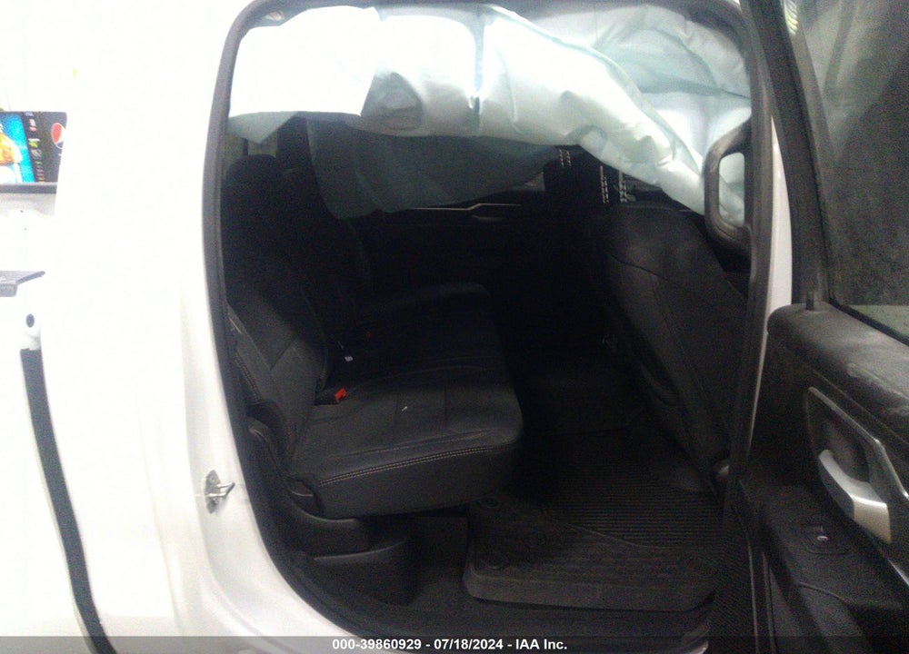 2024 RAM 1500 BIG HORN 4X4 5'7 BOX VIN: 1C6SRFFT1RN131111