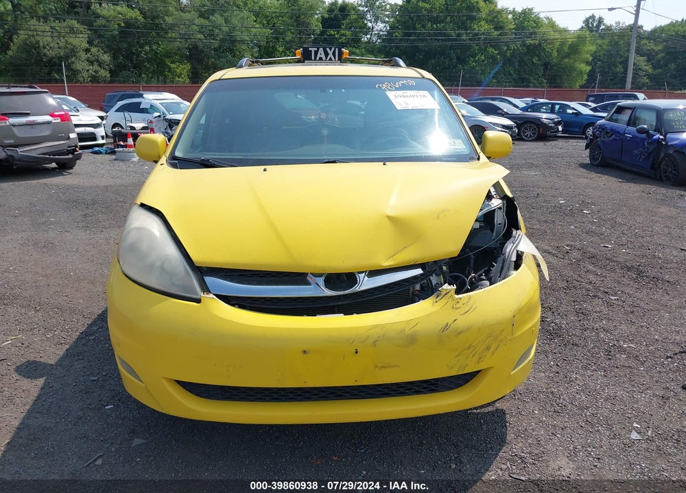 2007 TOYOTA SIENNA XLE LIMITED VIN: 5TDBK22C47S000029