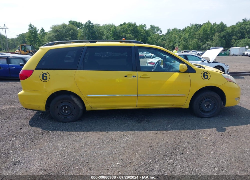 2007 TOYOTA SIENNA XLE LIMITED VIN: 5TDBK22C47S000029
