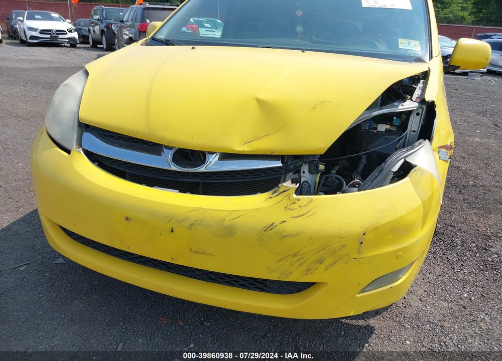 2007 TOYOTA SIENNA XLE LIMITED VIN: 5TDBK22C47S000029