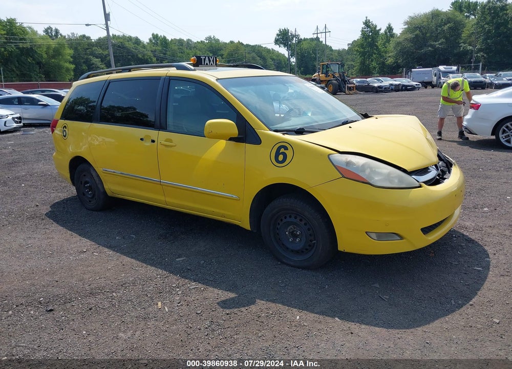 2007 TOYOTA SIENNA XLE LIMITED VIN: 5TDBK22C47S000029