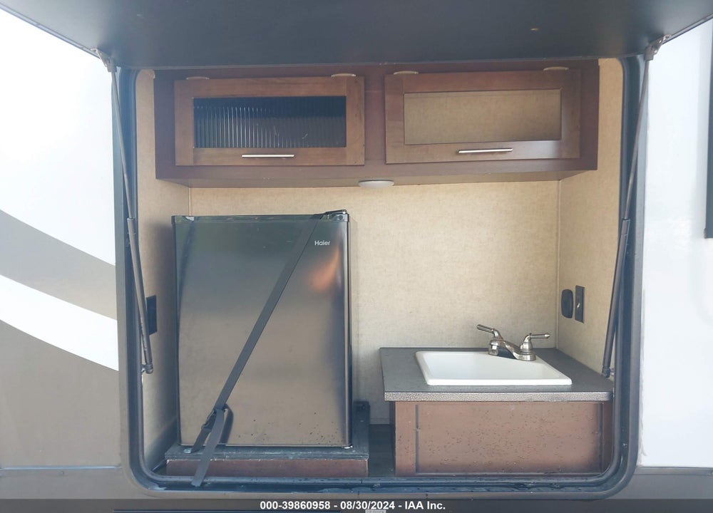 2018 CHER OKEE VIN: 5ZT3CKXBXJ2700345