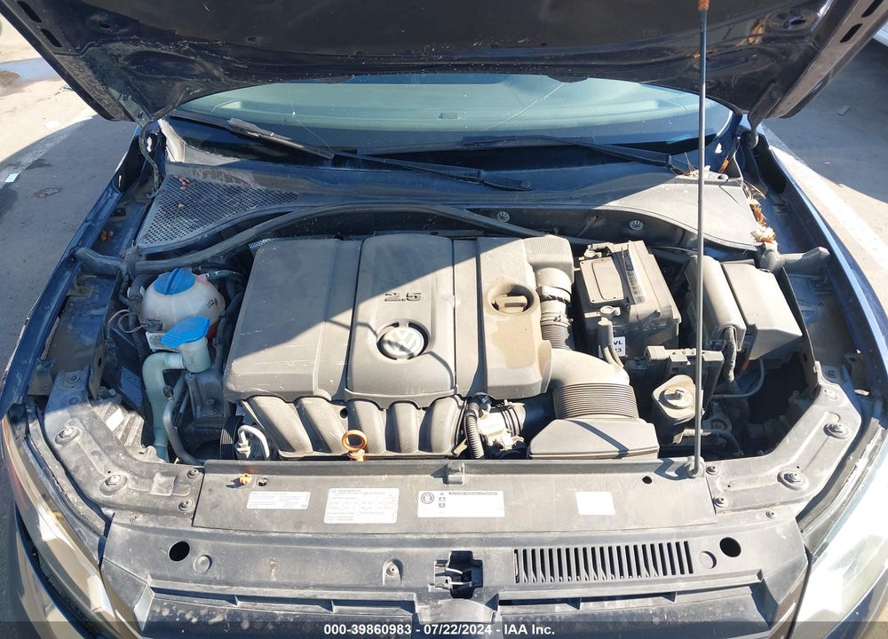 2012 VOLKSWAGEN PASSAT 2.5L S VIN: 1VWAP7A35CC067002