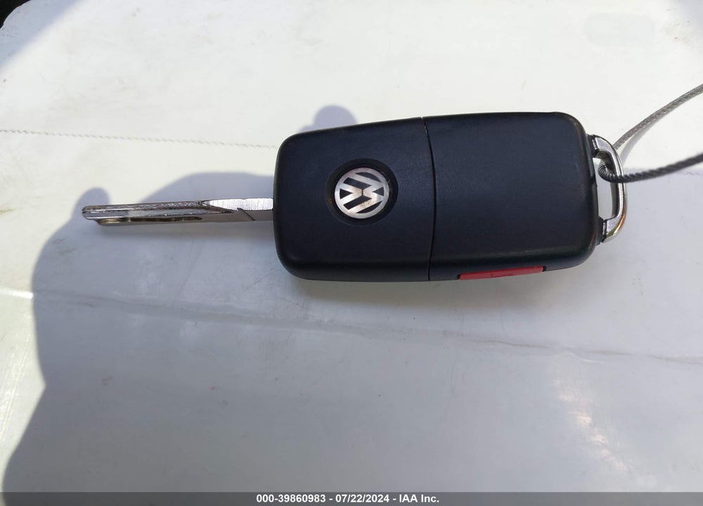2012 VOLKSWAGEN PASSAT 2.5L S VIN: 1VWAP7A35CC067002