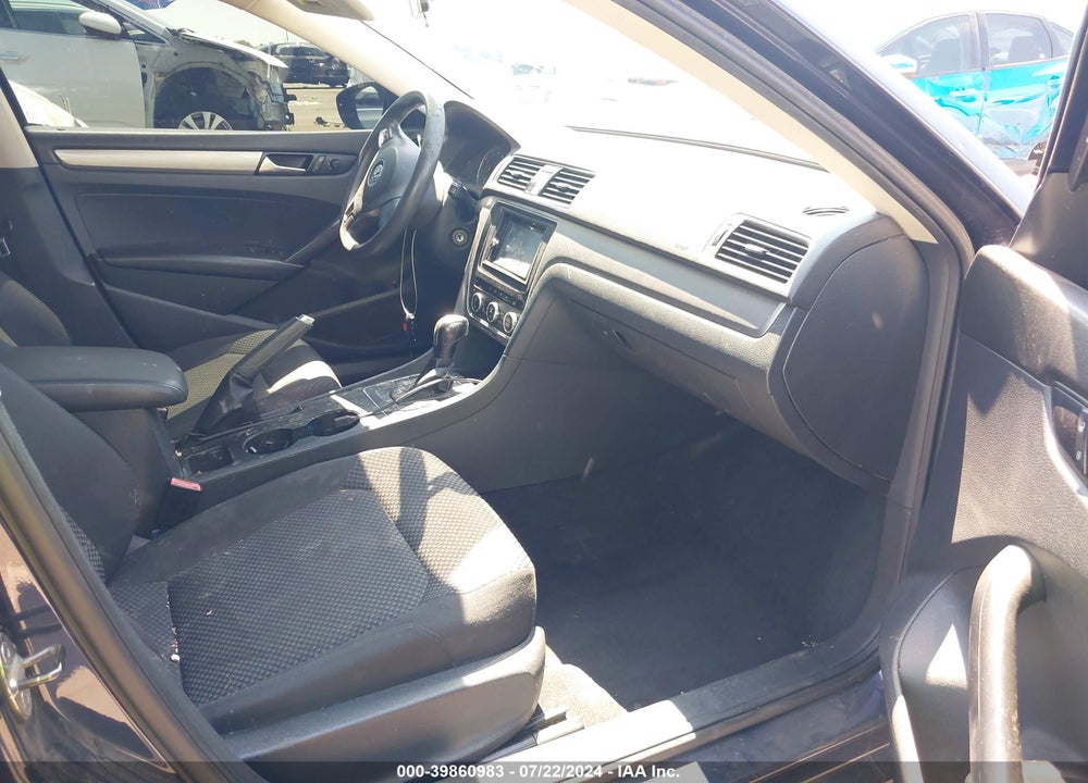 2012 VOLKSWAGEN PASSAT 2.5L S VIN: 1VWAP7A35CC067002