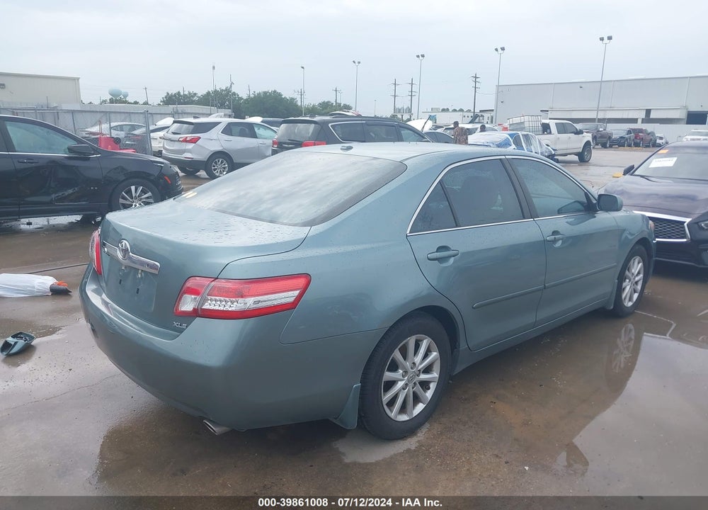 2011 TOYOTA CAMRY XLE V6 VIN: 4T1BK3EK8BU615191