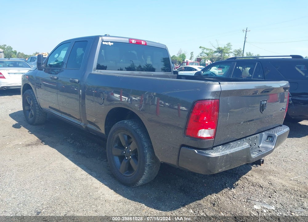 2019 RAM 1500 CLASSIC EXPRESS QUAD CAB 4X4 6'4 BOX VIN: 1C6RR7FG8KS643253